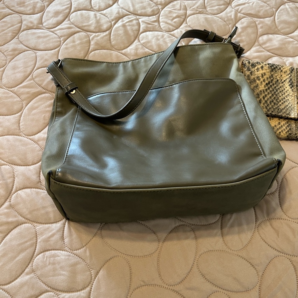 Universal Thread Olive Shoulder Bag